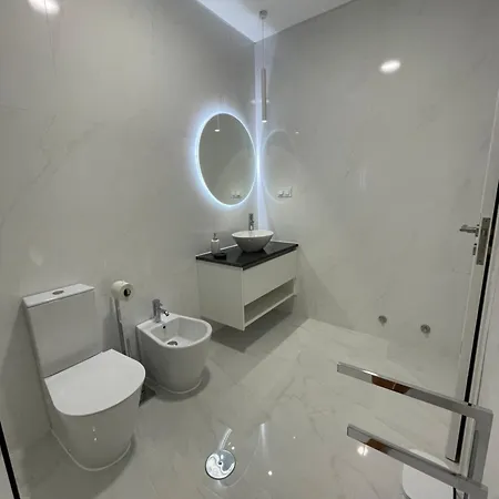 Avenue Azores Lejlighed