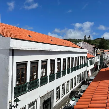 Avenue Azores