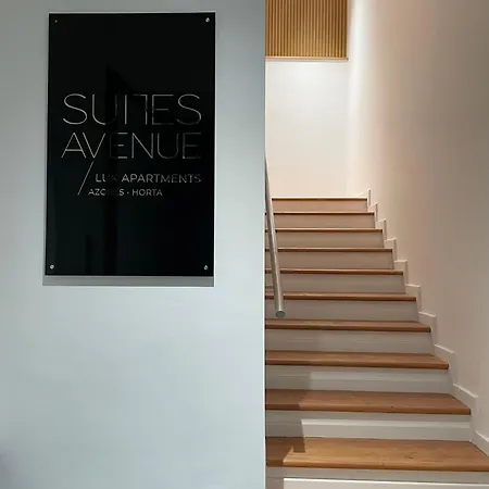 Avenue Azores *