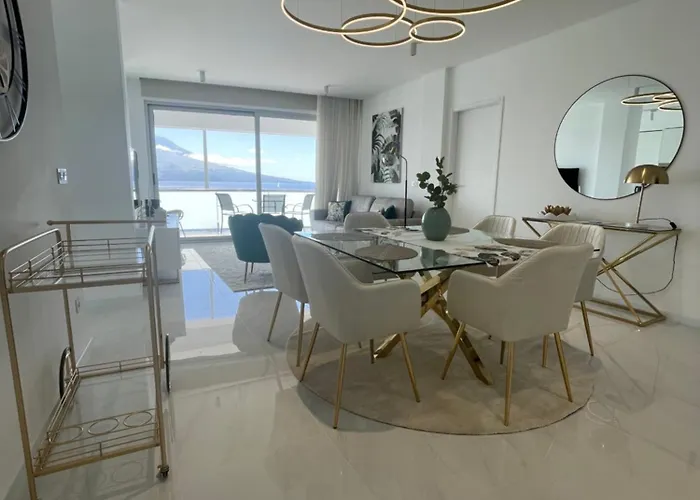 Avenue Azores Apartmán